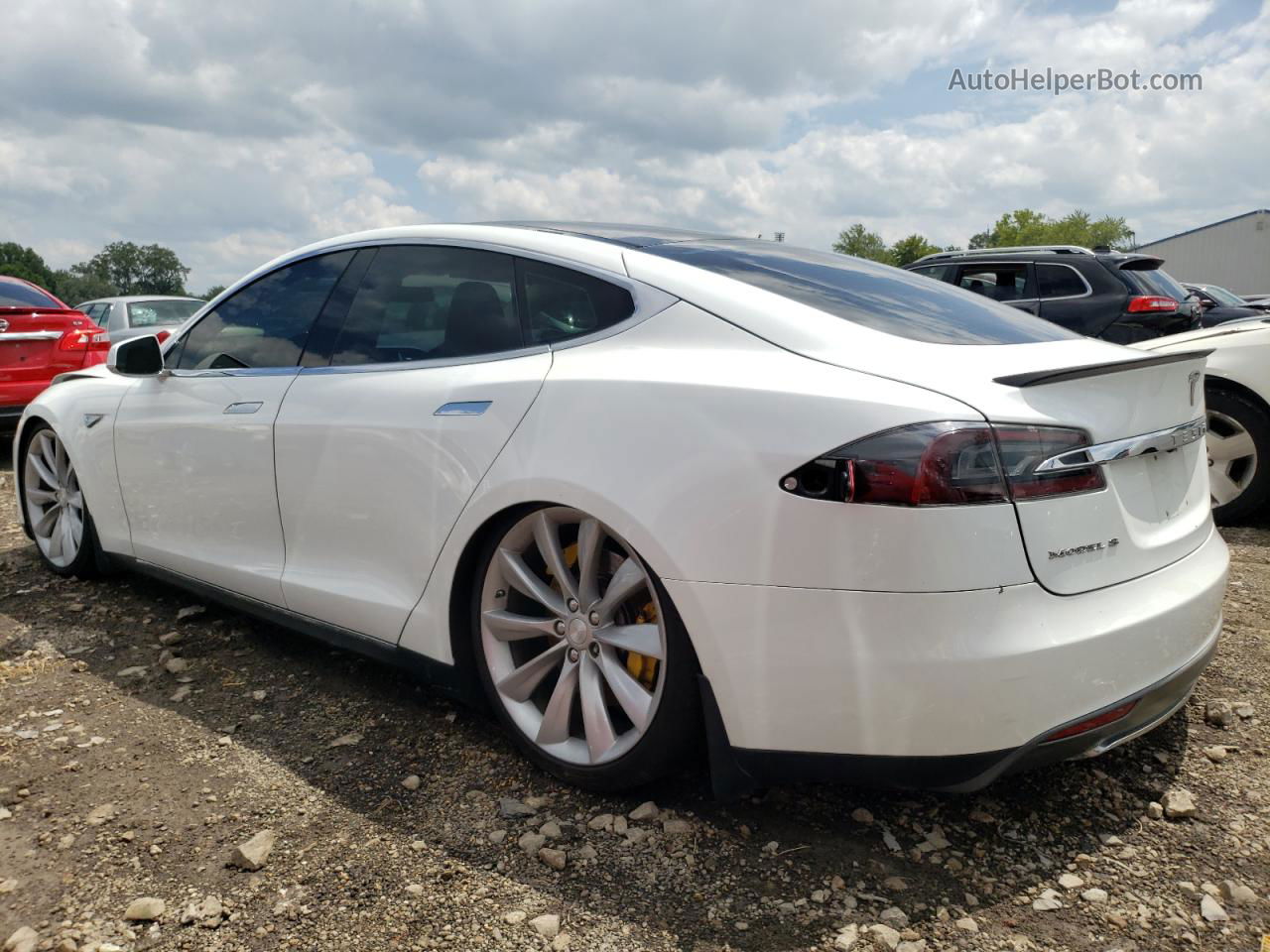 2013 Tesla Model S  White vin: 5YJSA1CN0DFP13619