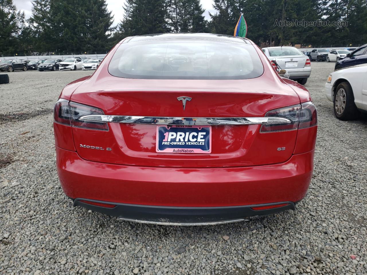 2013 Tesla Model S  Red vin: 5YJSA1CN1DFP13399