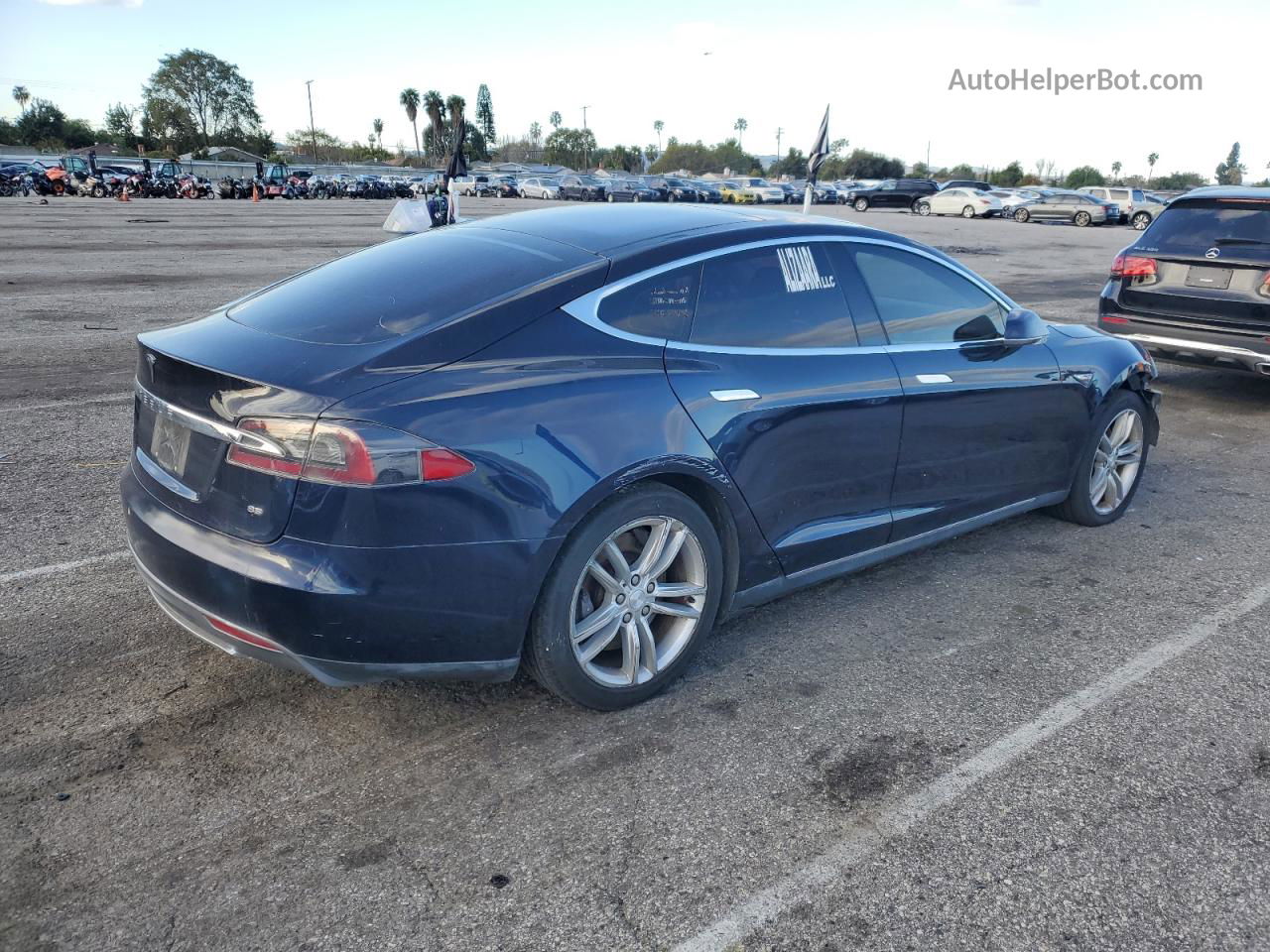 2013 Tesla Model S  Blue vin: 5YJSA1CN1DFP13807