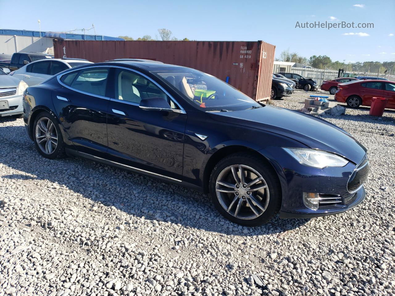 2013 Tesla Model S  Blue vin: 5YJSA1CN1DFP14682