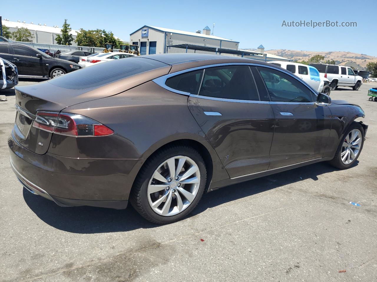 2013 Tesla Model S  Brown vin: 5YJSA1CN1DFP27464