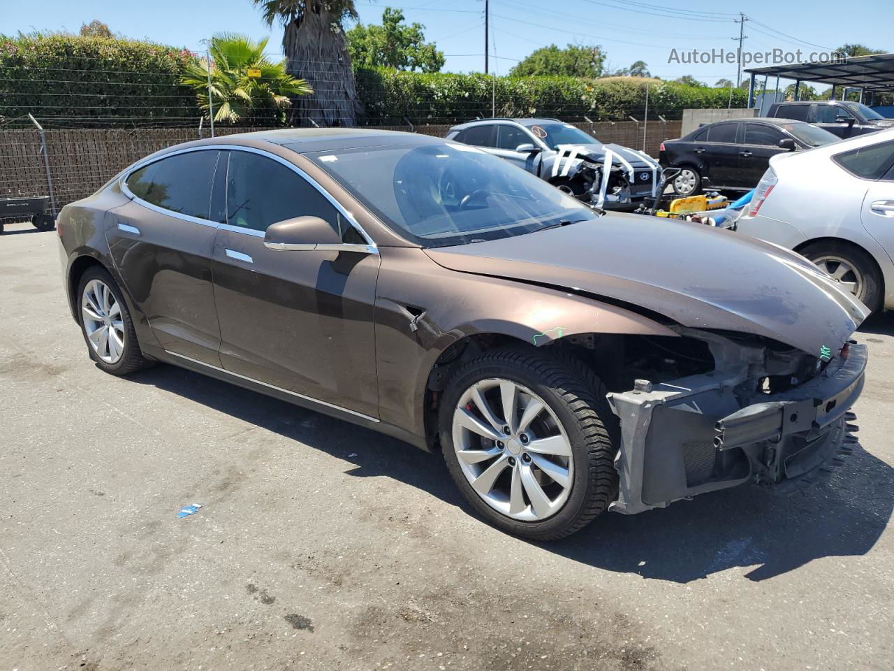 2013 Tesla Model S  Brown vin: 5YJSA1CN1DFP27464