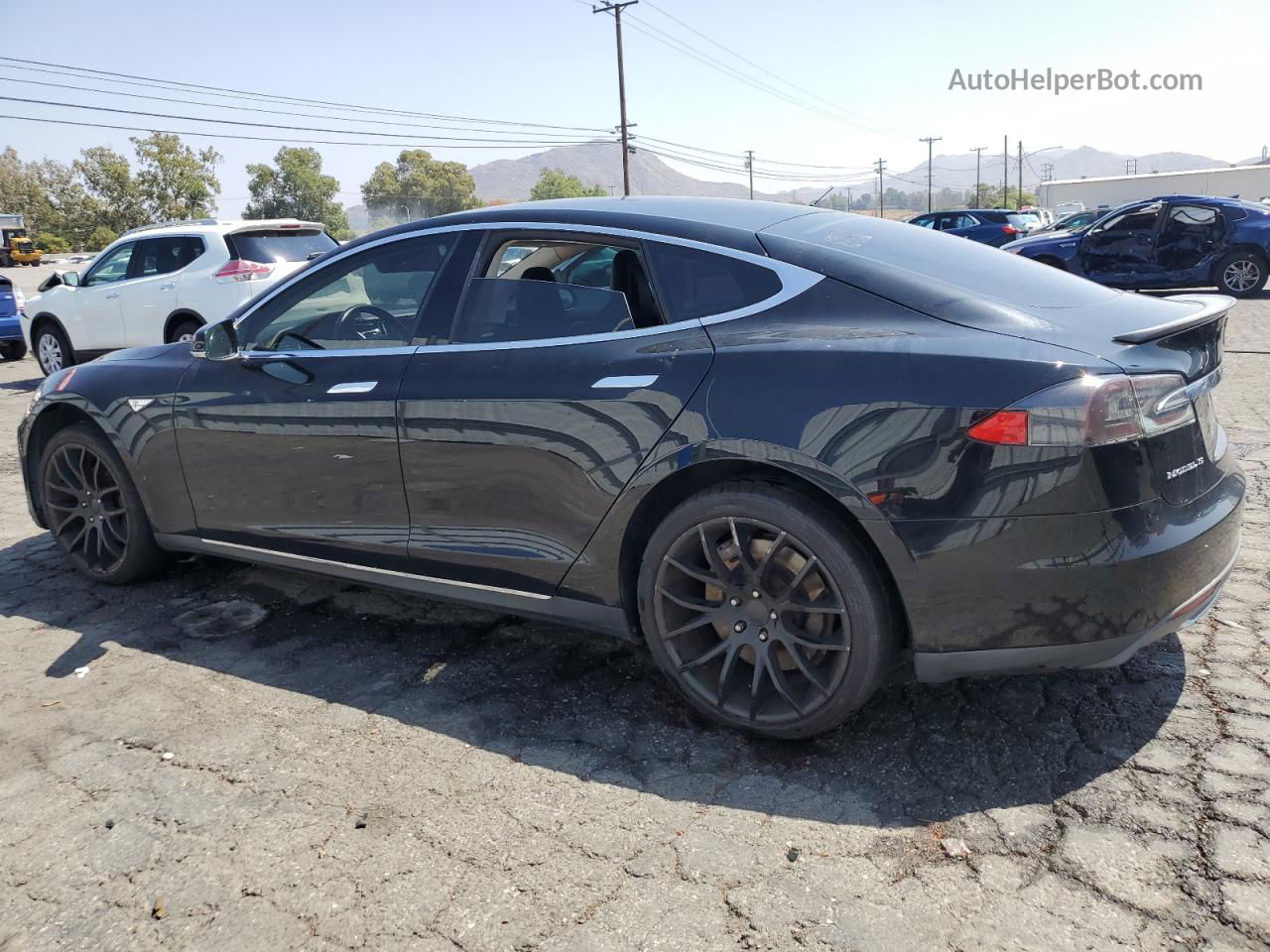 2013 Tesla Model S  Black vin: 5YJSA1CN2DFP08101