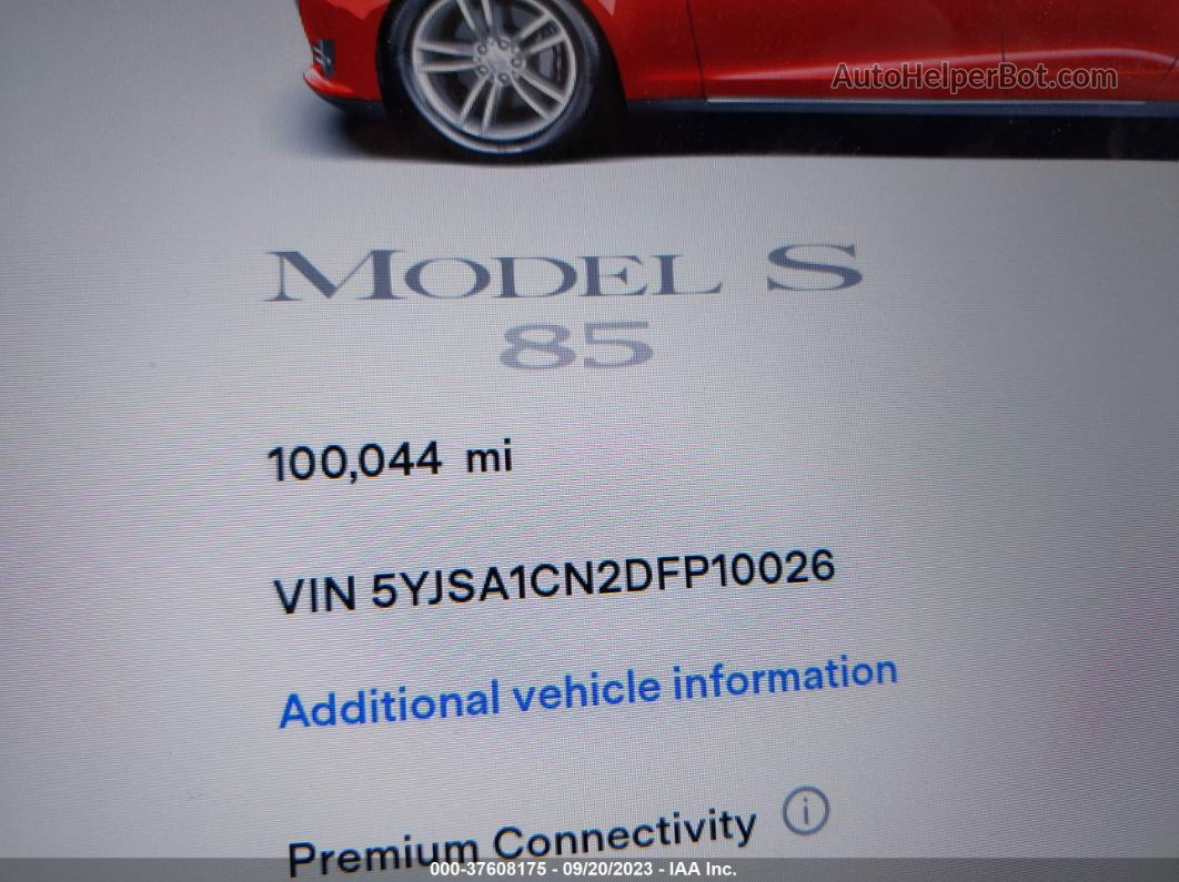 2013 Tesla Model S   Red vin: 5YJSA1CN2DFP10026