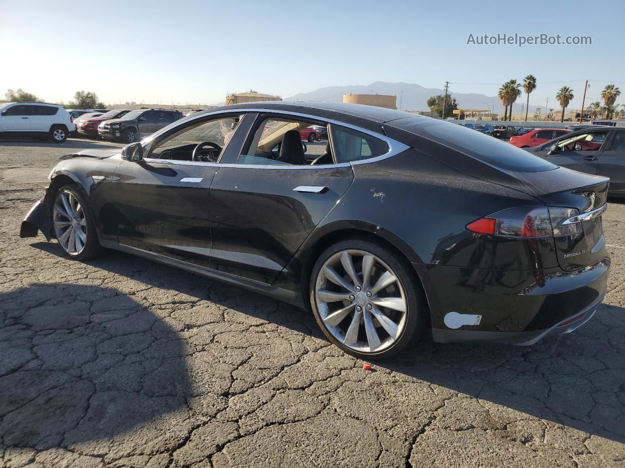 2013 Tesla Model S  Black vin: 5YJSA1CN2DFP16375