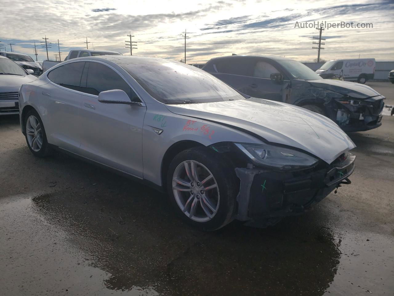 2013 Tesla Model S  Серебряный vin: 5YJSA1CN4DFP11372