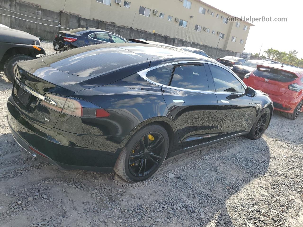 2013 Tesla Model S  Black vin: 5YJSA1CN5DFP05970