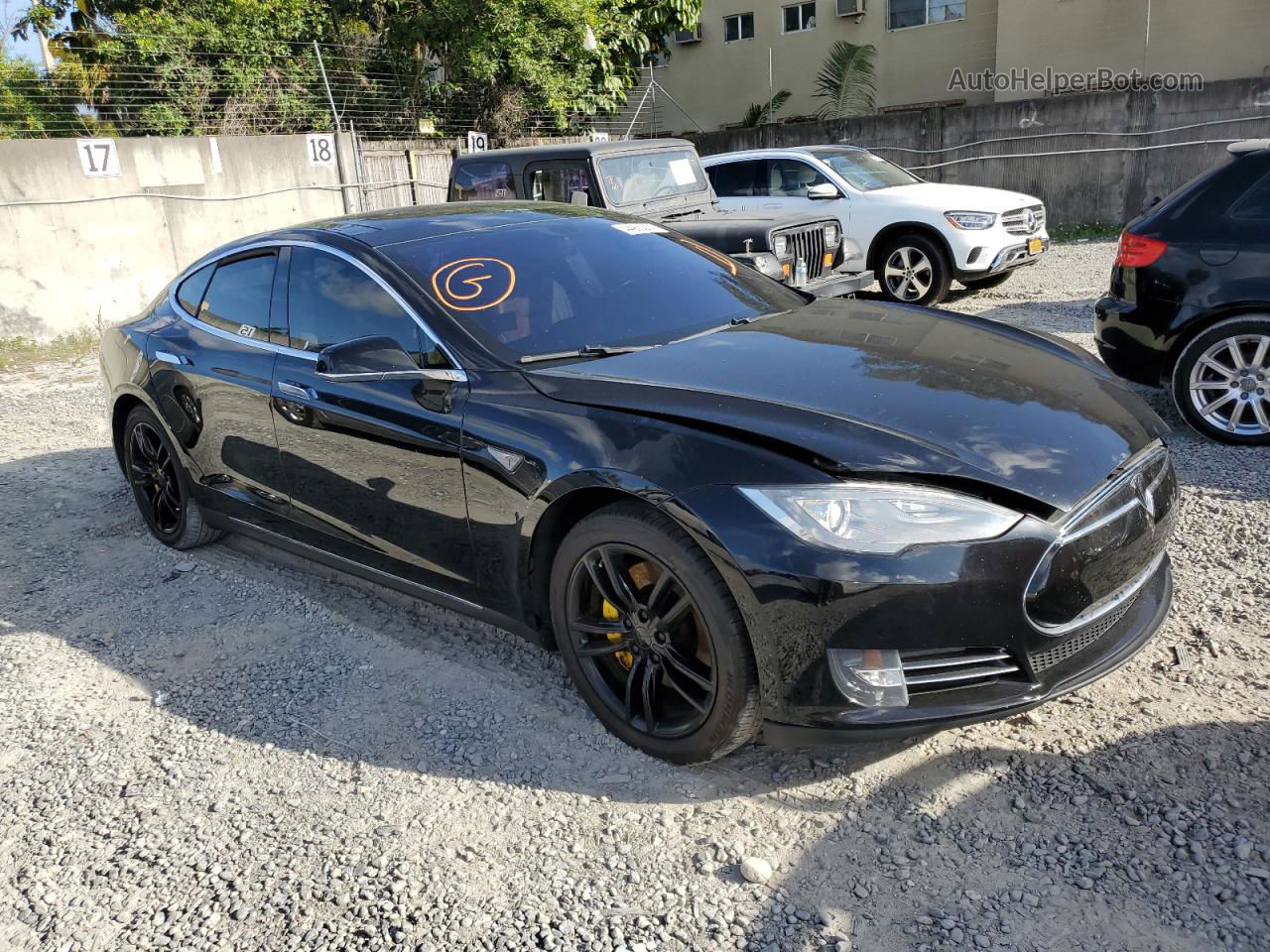 2013 Tesla Model S  Black vin: 5YJSA1CN5DFP05970