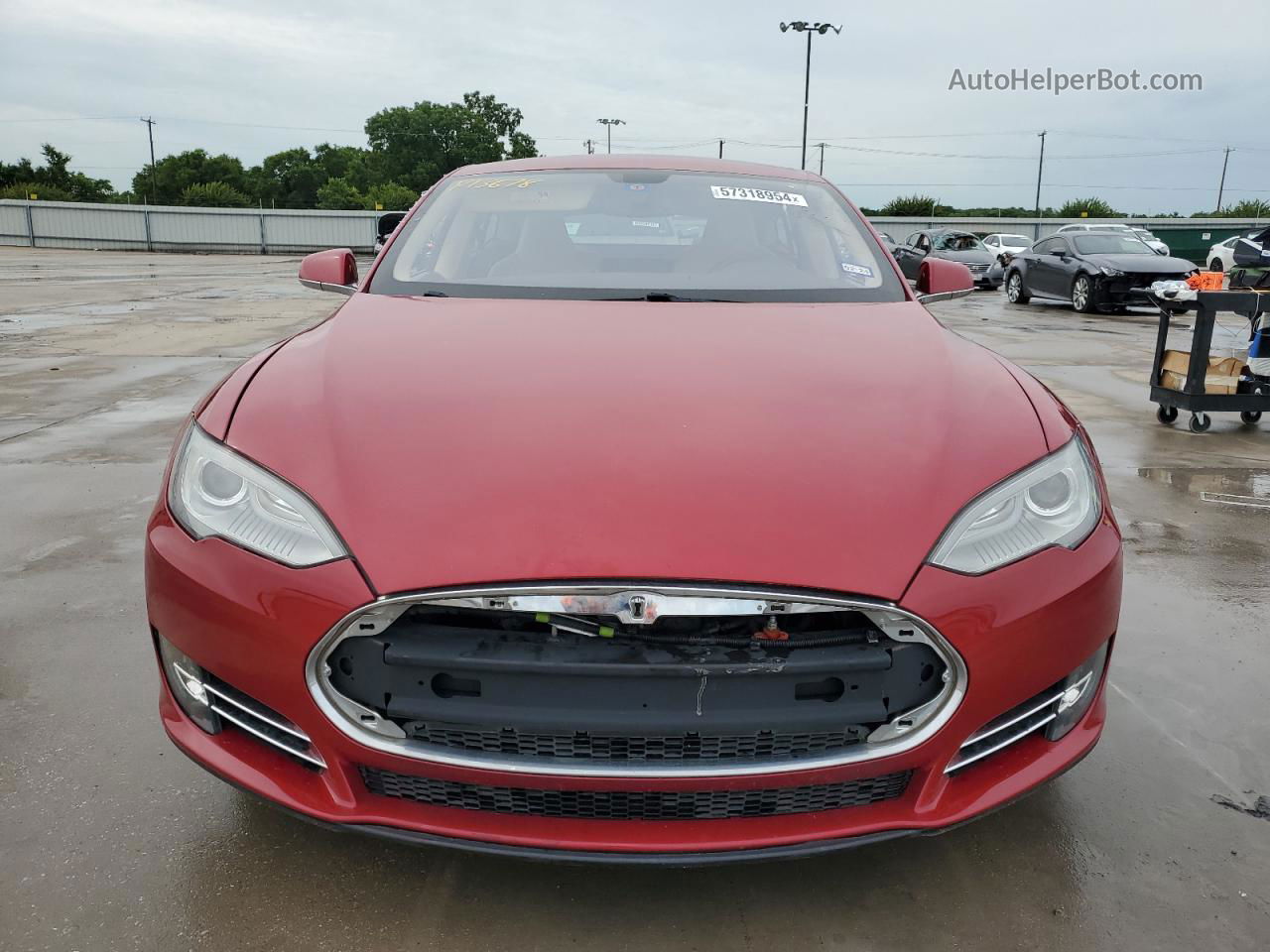 2013 Tesla Model S  Красный vin: 5YJSA1CN5DFP13678