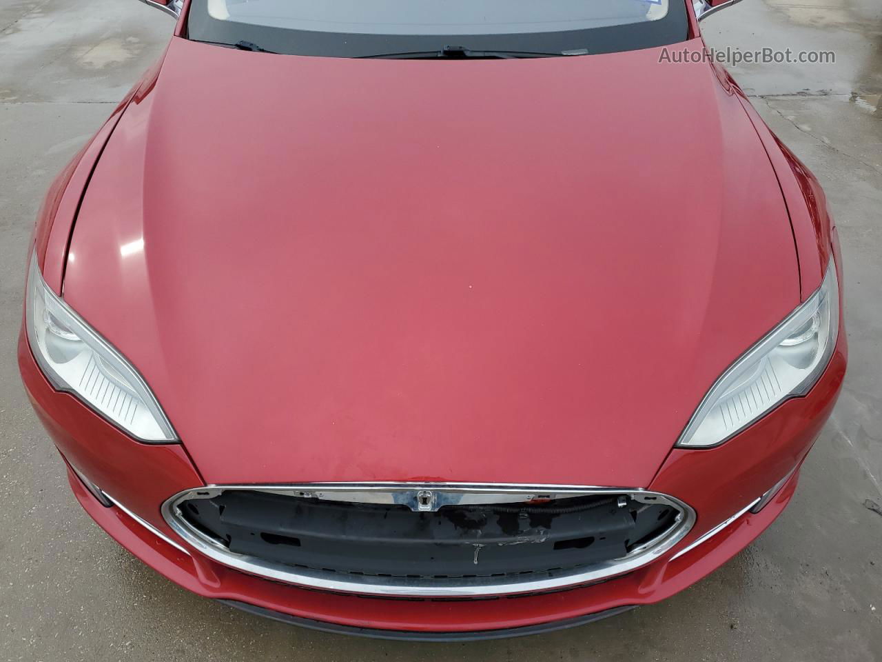 2013 Tesla Model S  Red vin: 5YJSA1CN5DFP13678