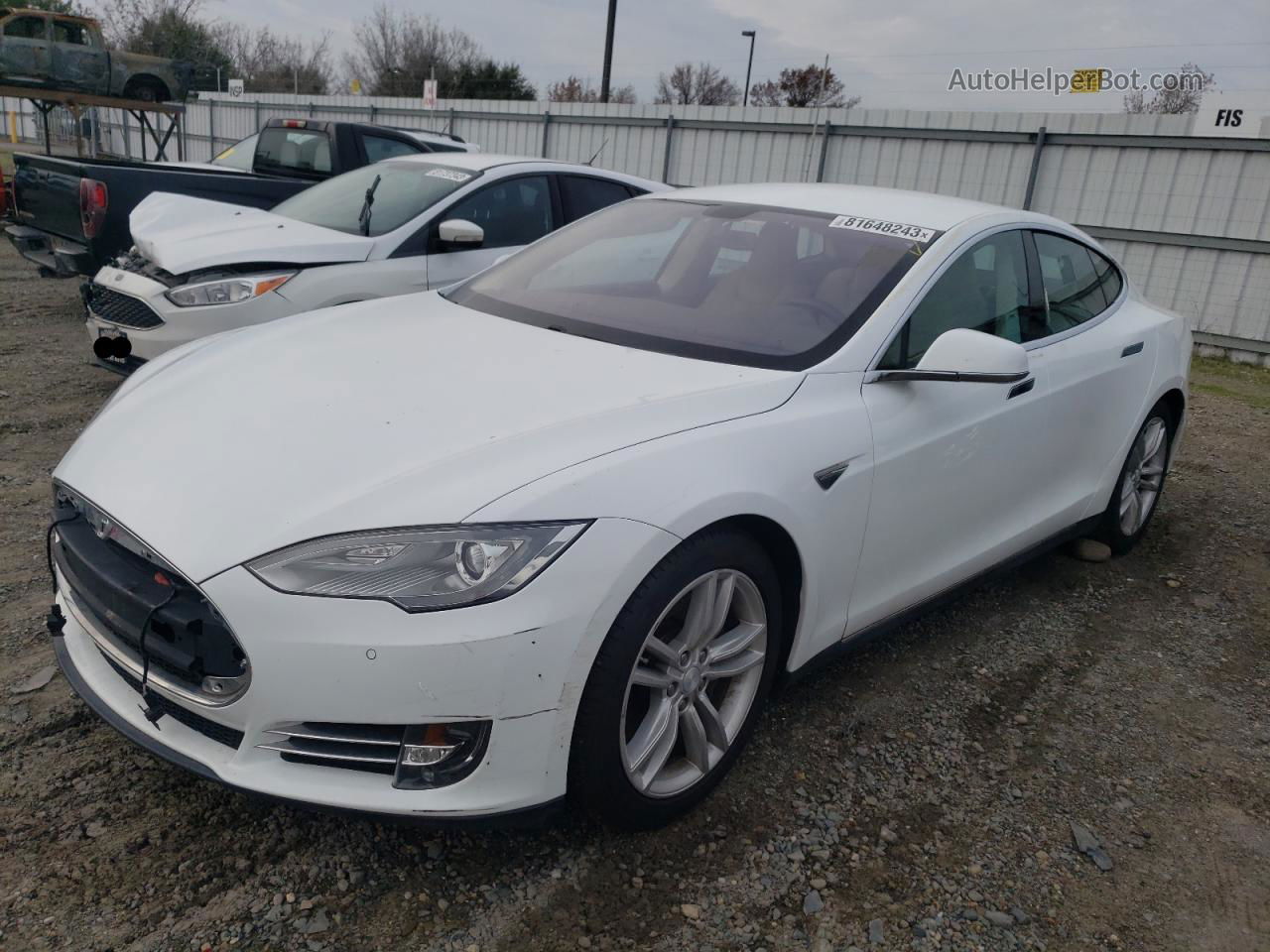 2013 Tesla Model S  Белый vin: 5YJSA1CN5DFP22431