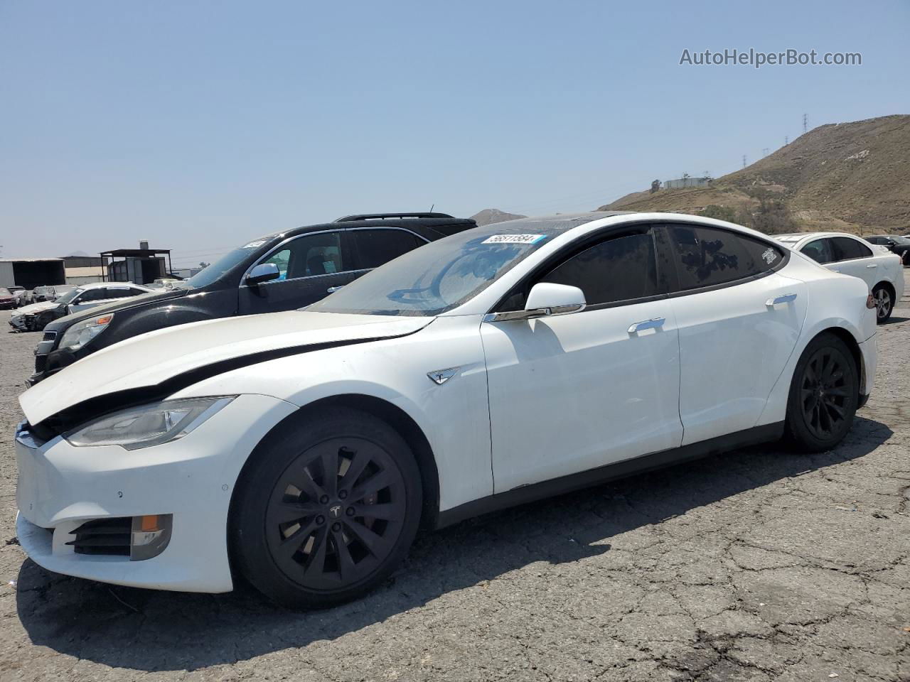 2013 Tesla Model S  White vin: 5YJSA1CN6DFP05928