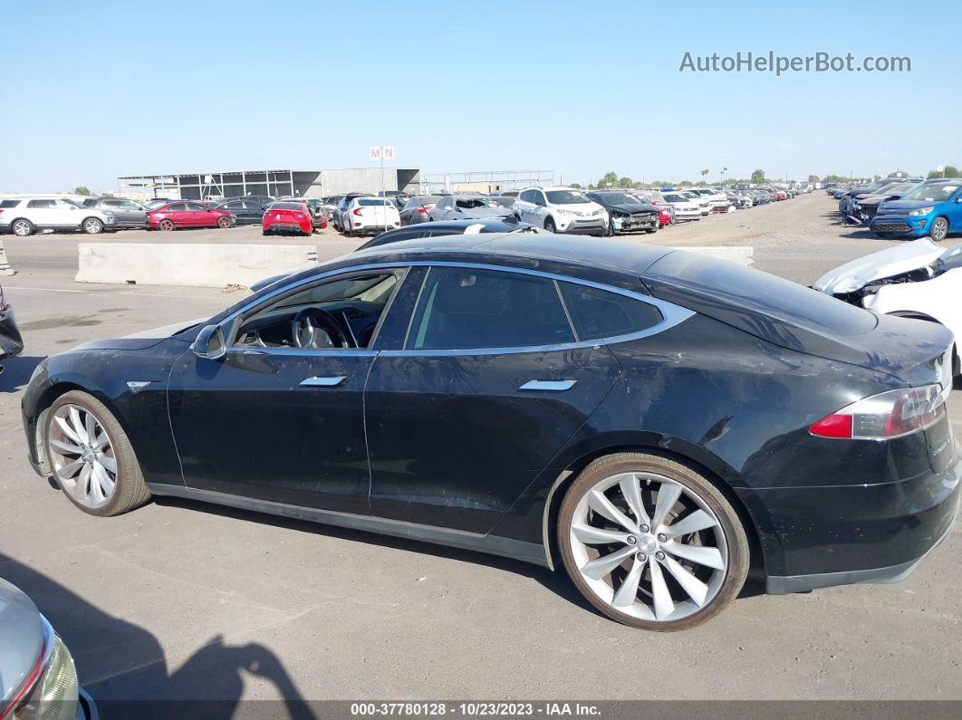 2013 Tesla Model S   Черный vin: 5YJSA1CN6DFP09963