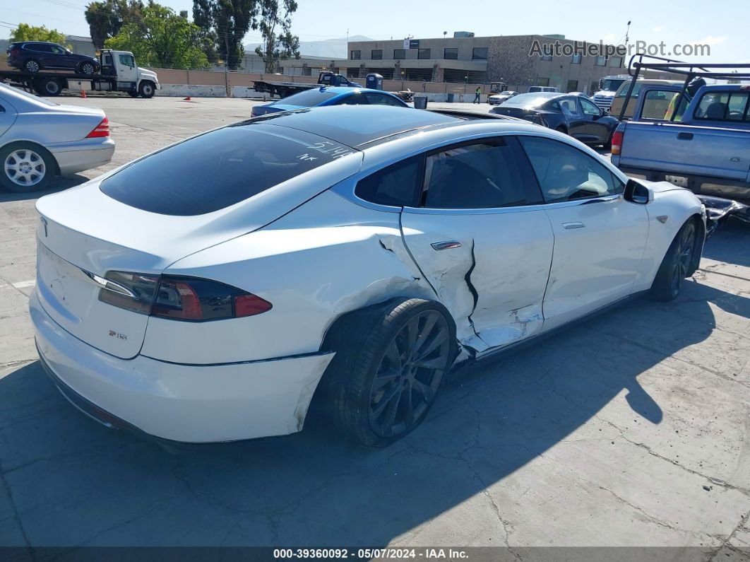 2013 Tesla Model S   White vin: 5YJSA1CN6DFP13589