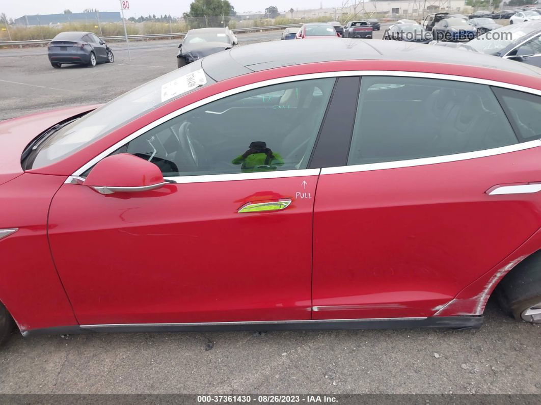 2013 Tesla Model S   Red vin: 5YJSA1CN6DFP28254