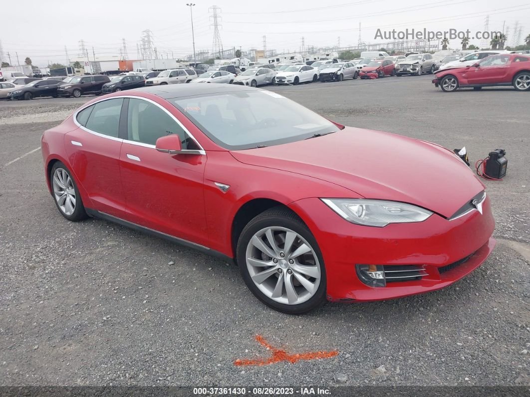 2013 Tesla Model S   Red vin: 5YJSA1CN6DFP28254