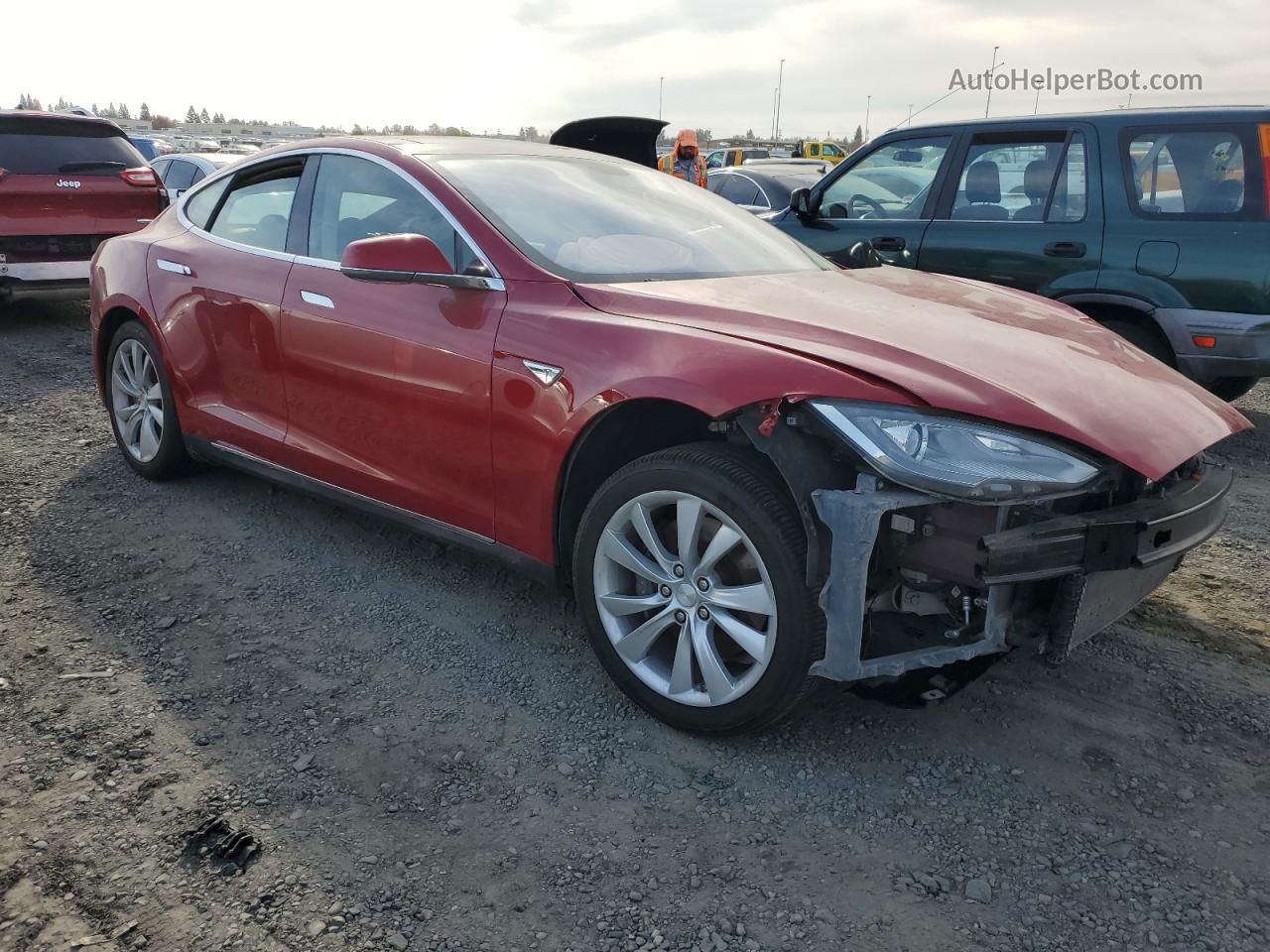 2013 Tesla Model S  Red vin: 5YJSA1CN6DFP28254