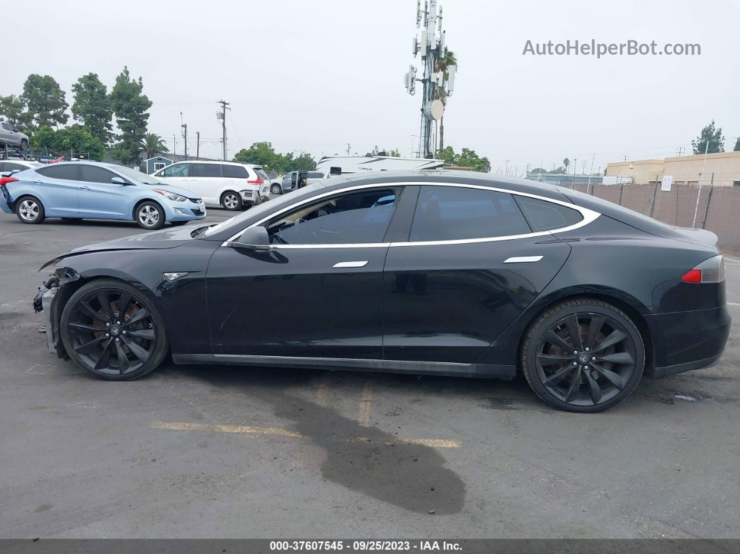 2013 Tesla Model S   Black vin: 5YJSA1CN7DFP13634