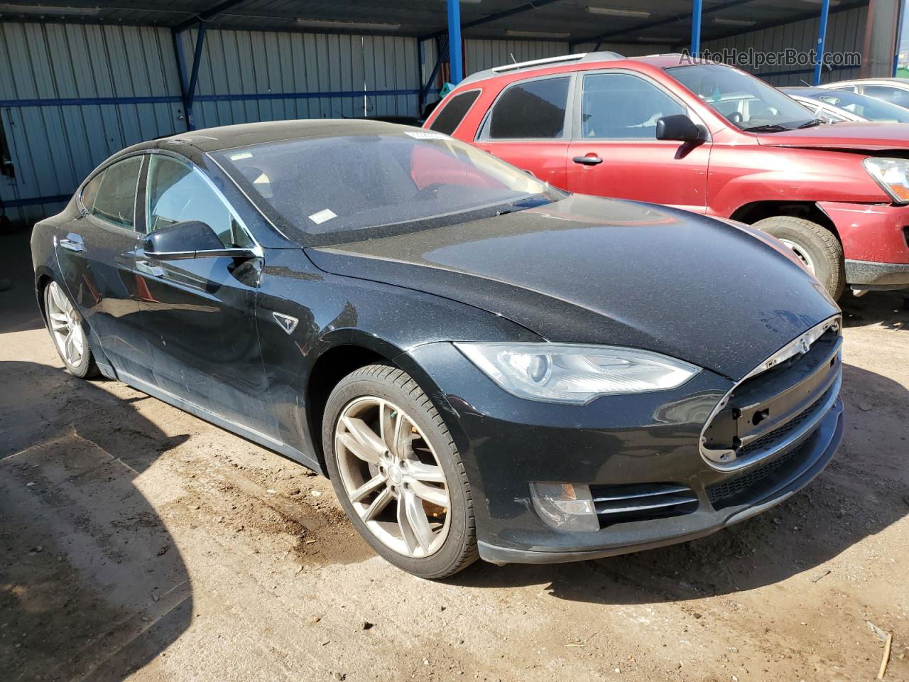 2013 Tesla Model S  Black vin: 5YJSA1CN8DFP05526