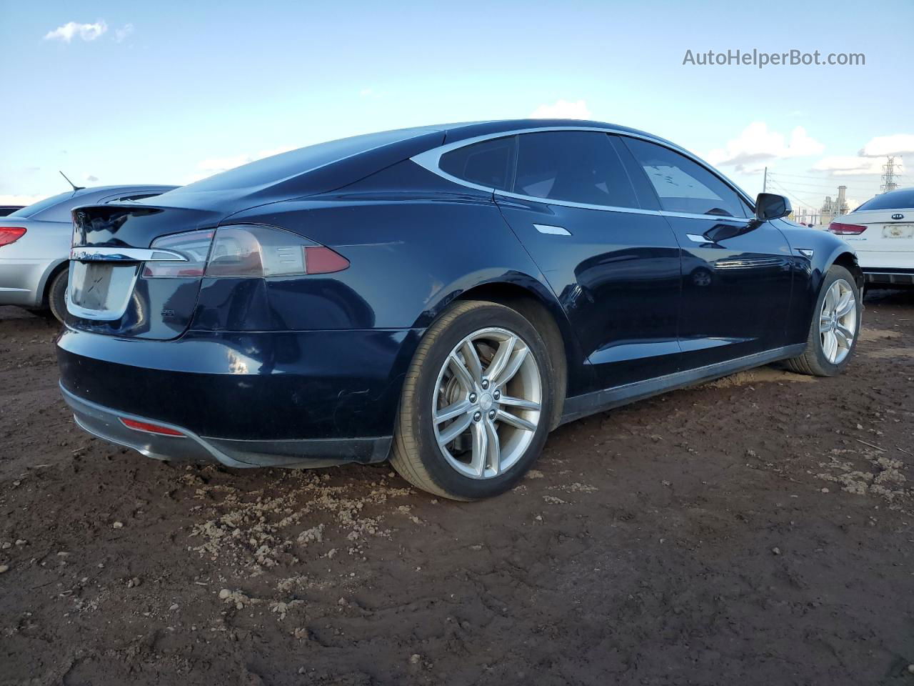 2013 Tesla Model S  Blue vin: 5YJSA1CN8DFP06997