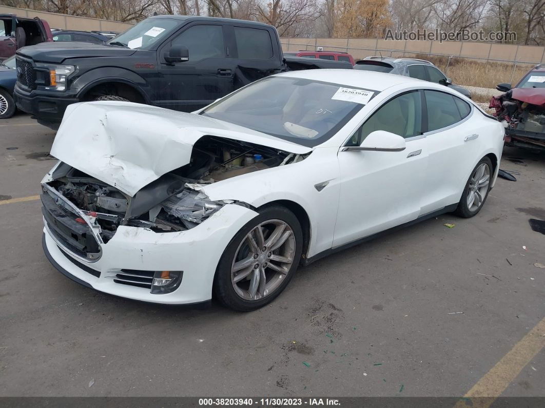 2013 Tesla Model S Белый vin: 5YJSA1CN8DFP07163