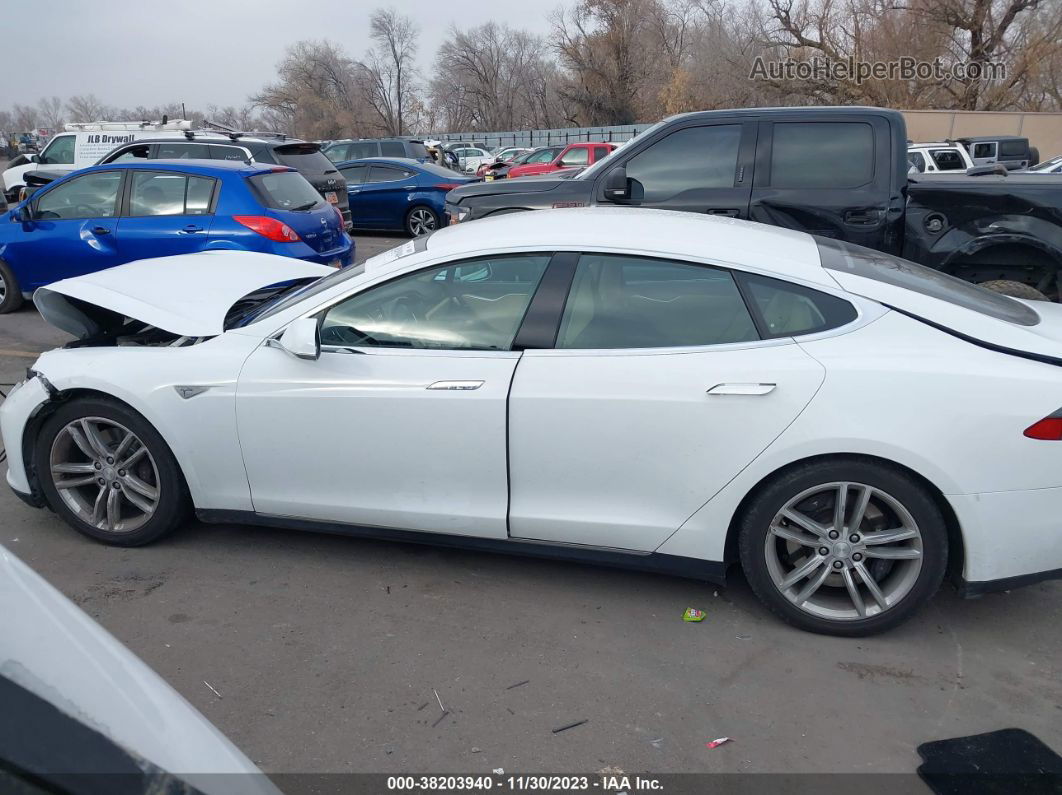 2013 Tesla Model S White vin: 5YJSA1CN8DFP07163