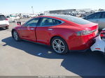 2013 Tesla Model S   Red vin: 5YJSA1CN8DFP15795