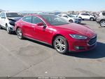 2013 Tesla Model S   Красный vin: 5YJSA1CN8DFP15795