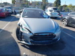 2013 Tesla Model S   Серебряный vin: 5YJSA1CN8DFP27476