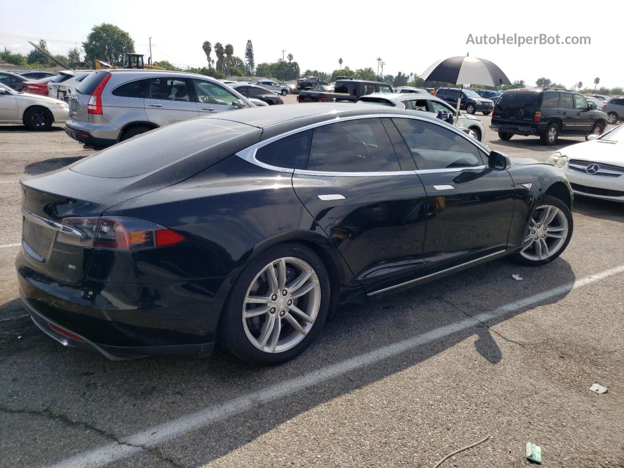 2013 Tesla Model S  Black vin: 5YJSA1CN9DFP09942