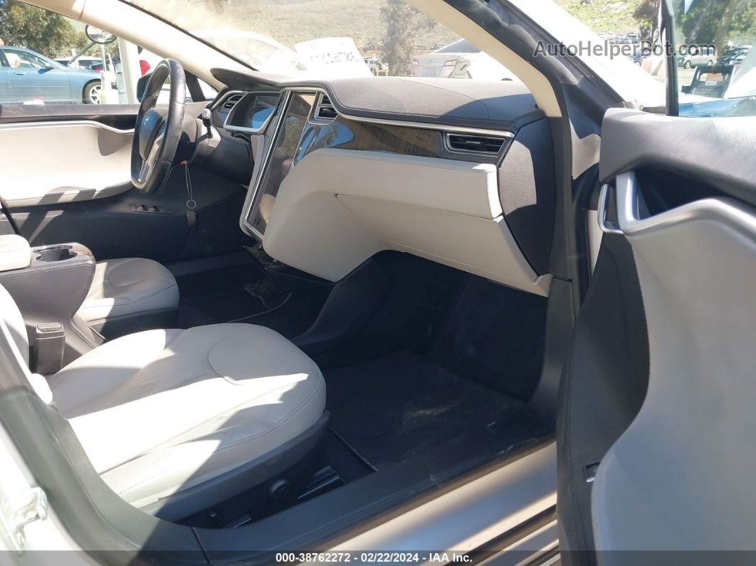 2013 Tesla Model S   Silver vin: 5YJSA1CN9DFP11500