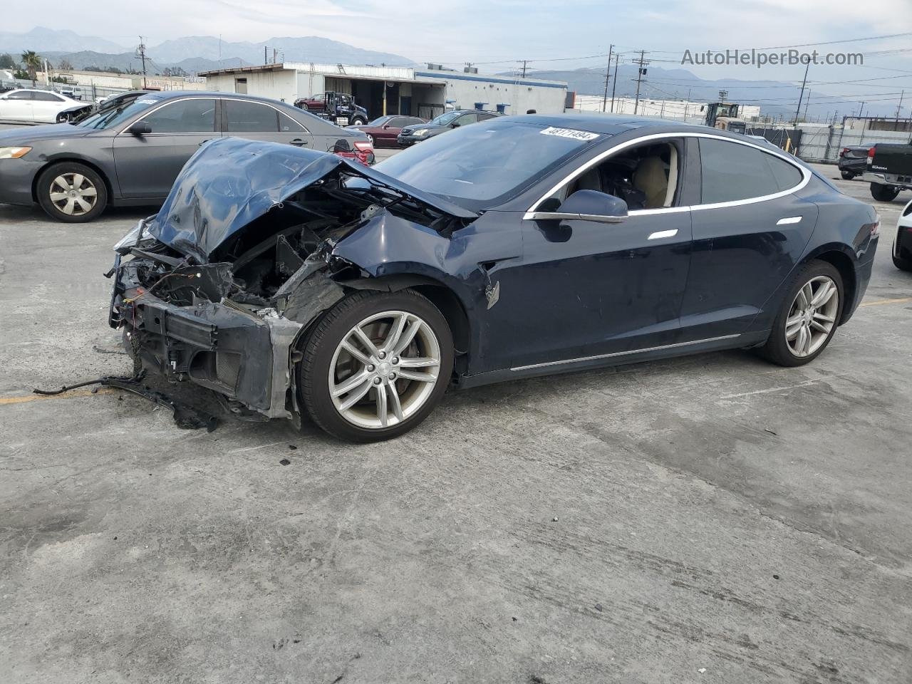 2013 Tesla Model S  Угольный vin: 5YJSA1CN9DFP14834