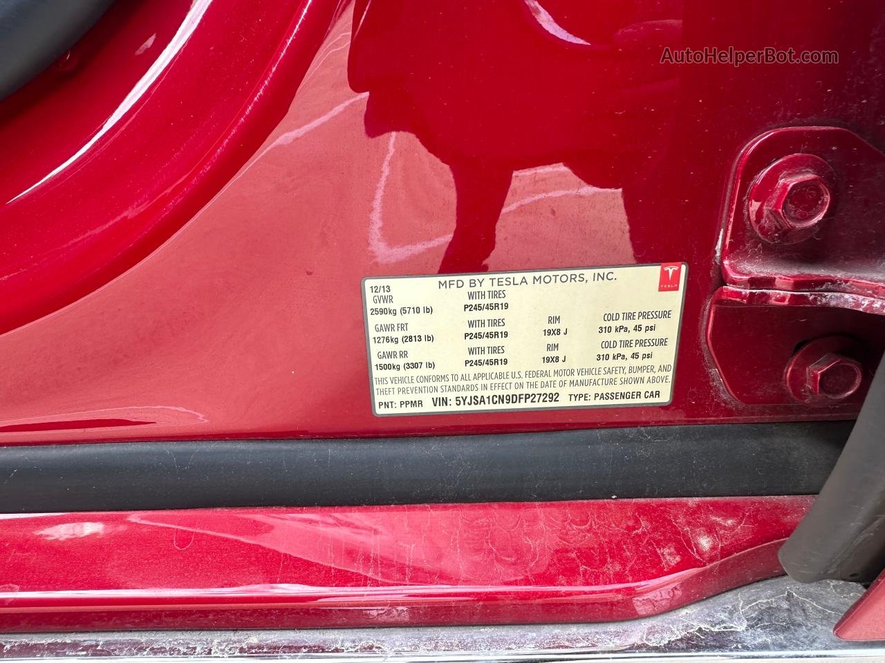 2013 Tesla Model S  Красный vin: 5YJSA1CN9DFP27292