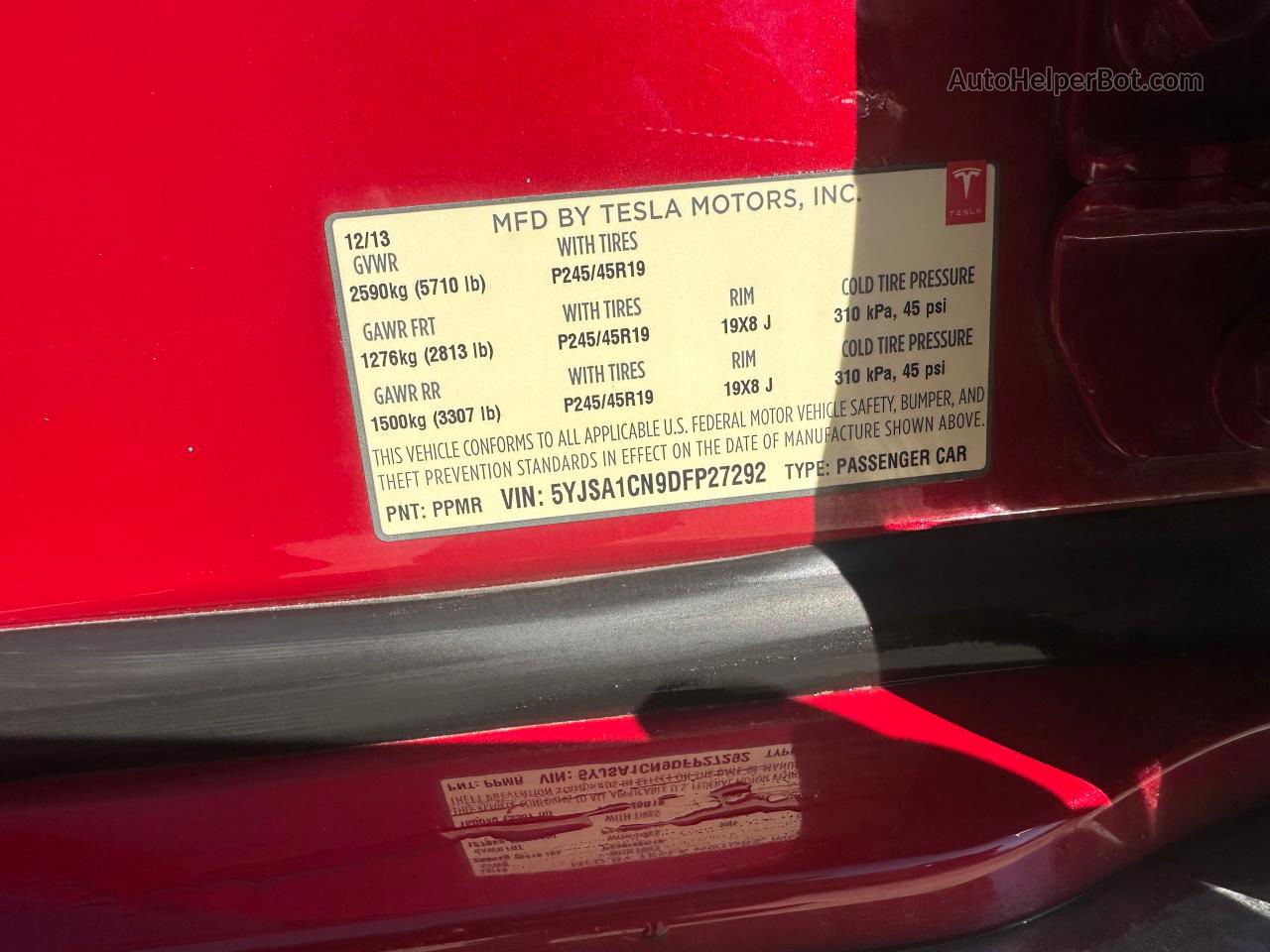 2013 Tesla Model S  Red vin: 5YJSA1CN9DFP27292