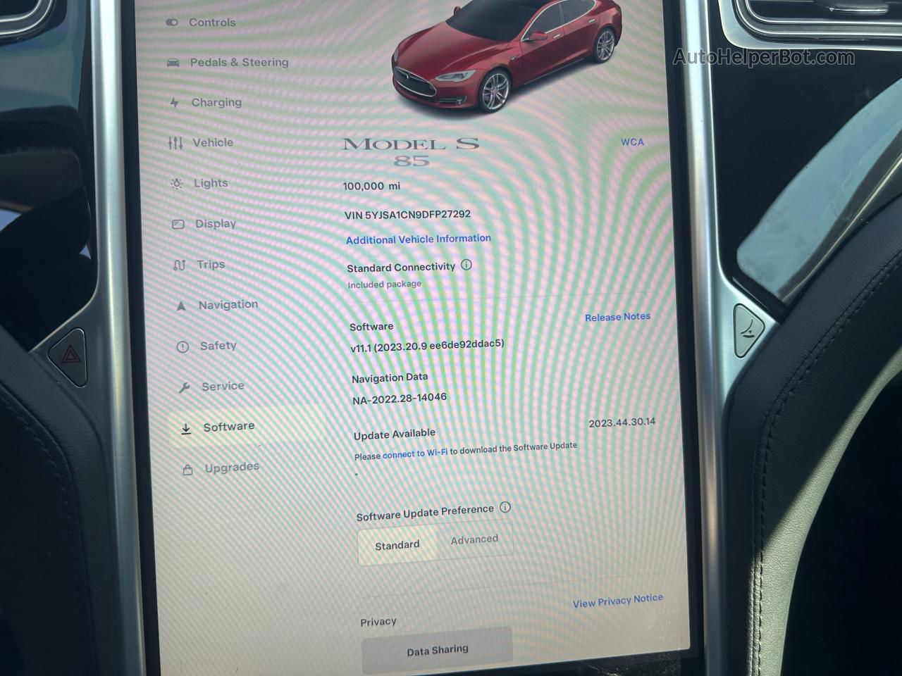 2013 Tesla Model S  Red vin: 5YJSA1CN9DFP27292