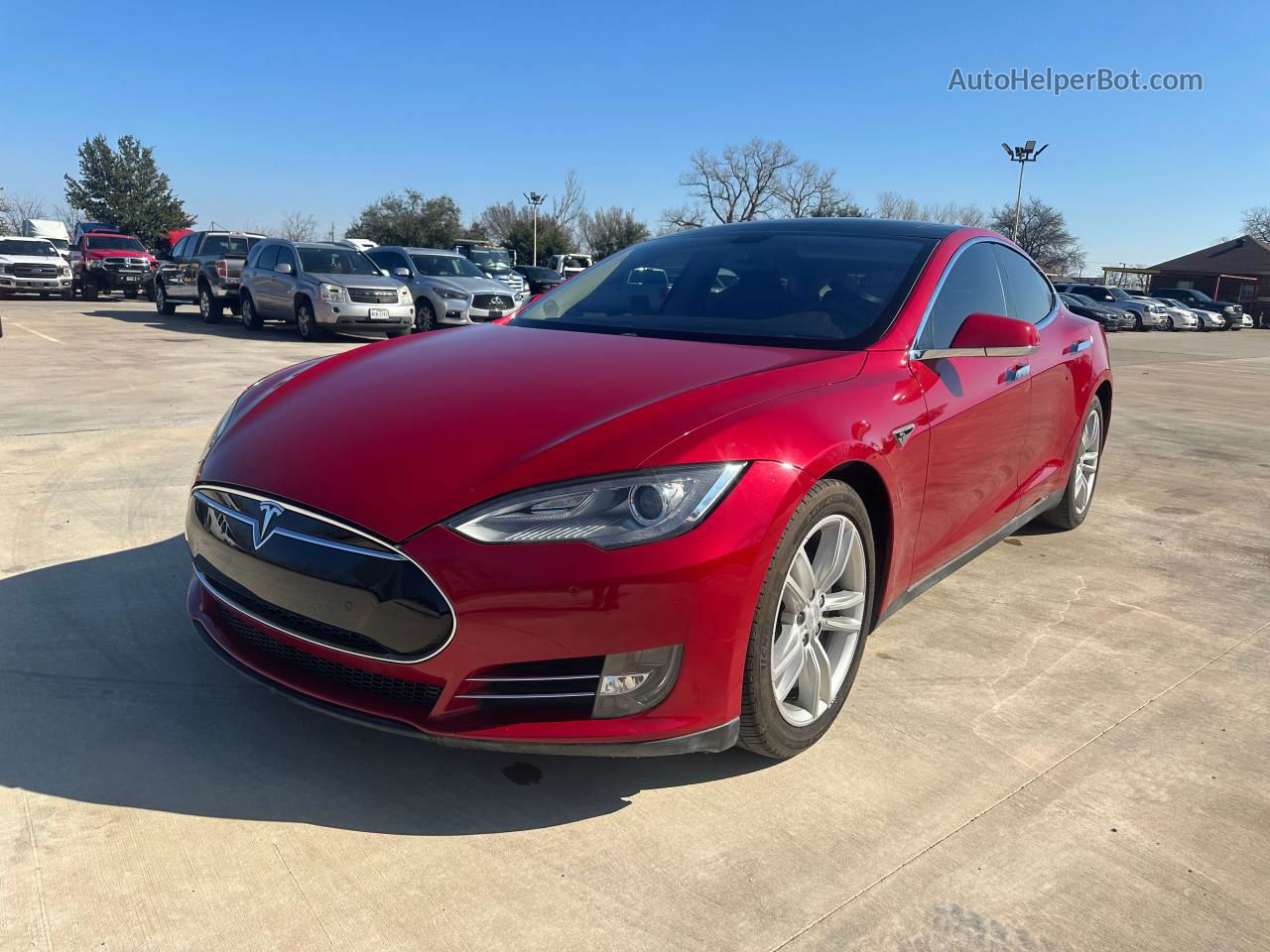 2013 Tesla Model S  Red vin: 5YJSA1CN9DFP27292