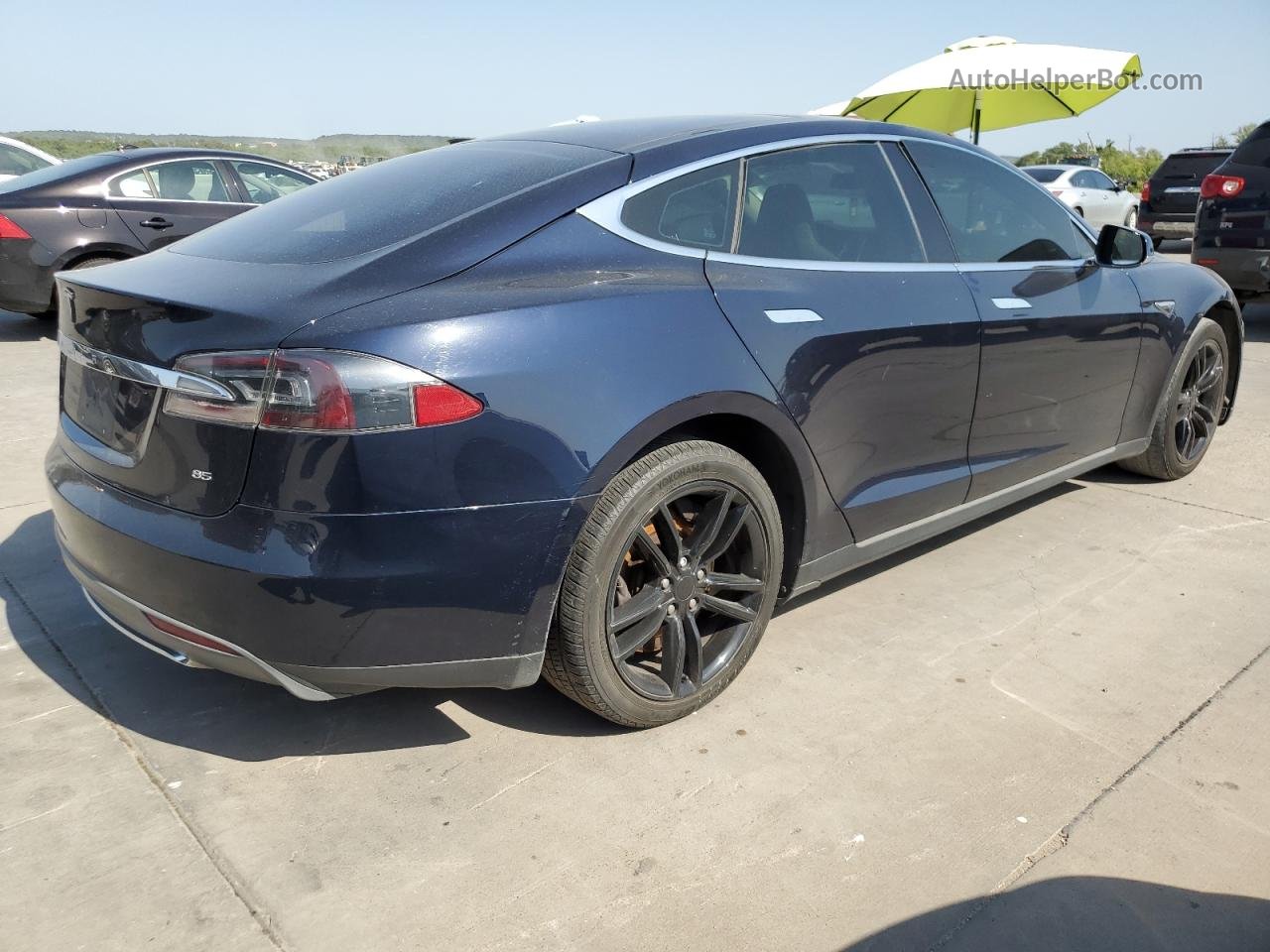 2013 Tesla Model S  Blue vin: 5YJSA1CNXDFP17211