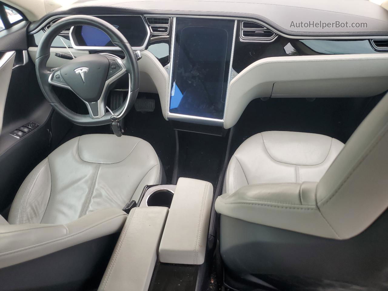 2013 Tesla Model S  White vin: 5YJSA1CNXDFP20674