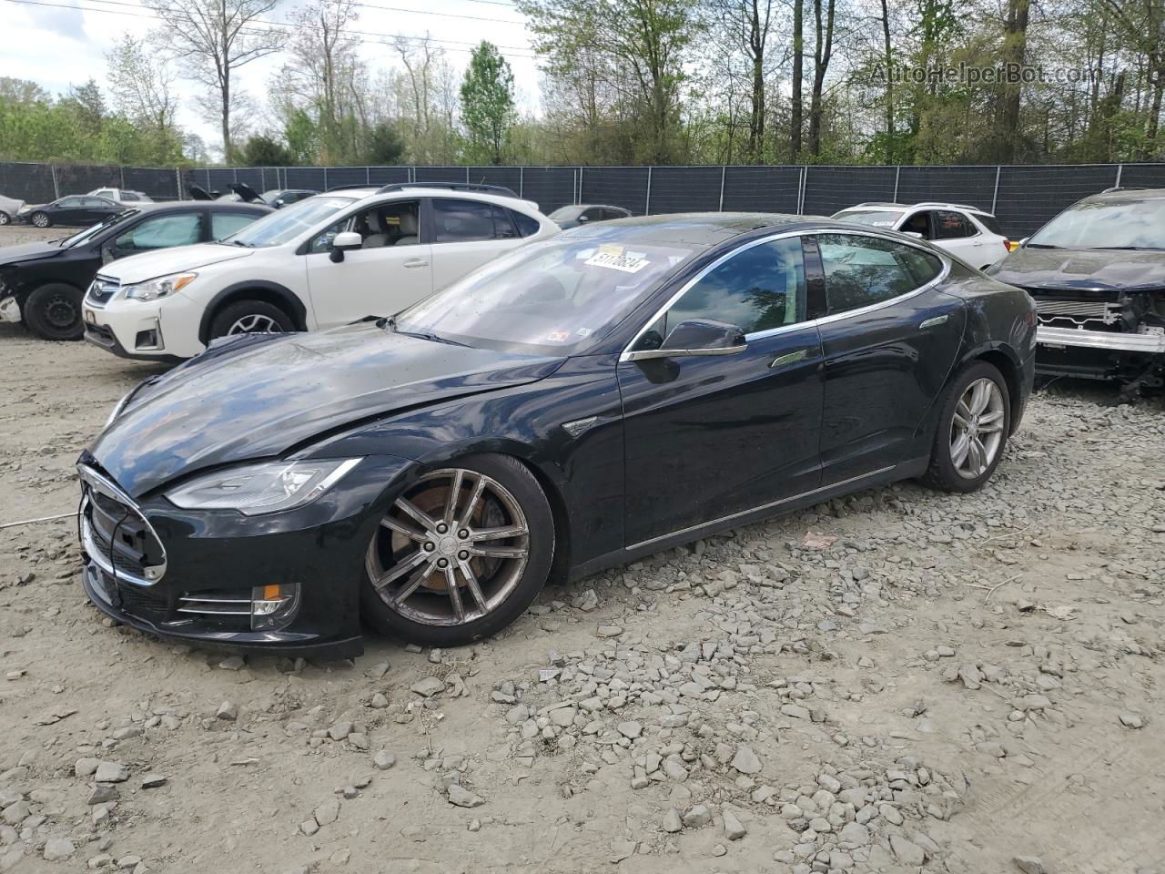 2013 Tesla Model S  Black vin: 5YJSA1CNXDFP21078