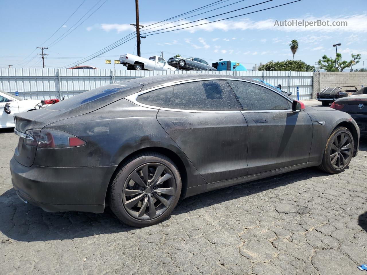 2013 Tesla Model S  Черный vin: 5YJSA1CNXDFP28323