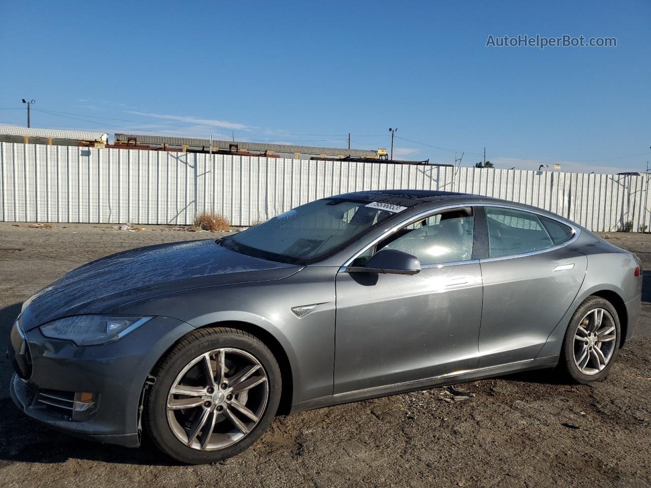 2013 Tesla Model S  Gray vin: 5YJSA1CNXDFP28886