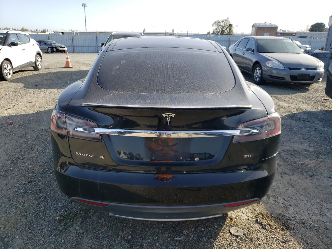 2013 Tesla Model S  Black vin: 5YJSA1CP0DFP08048