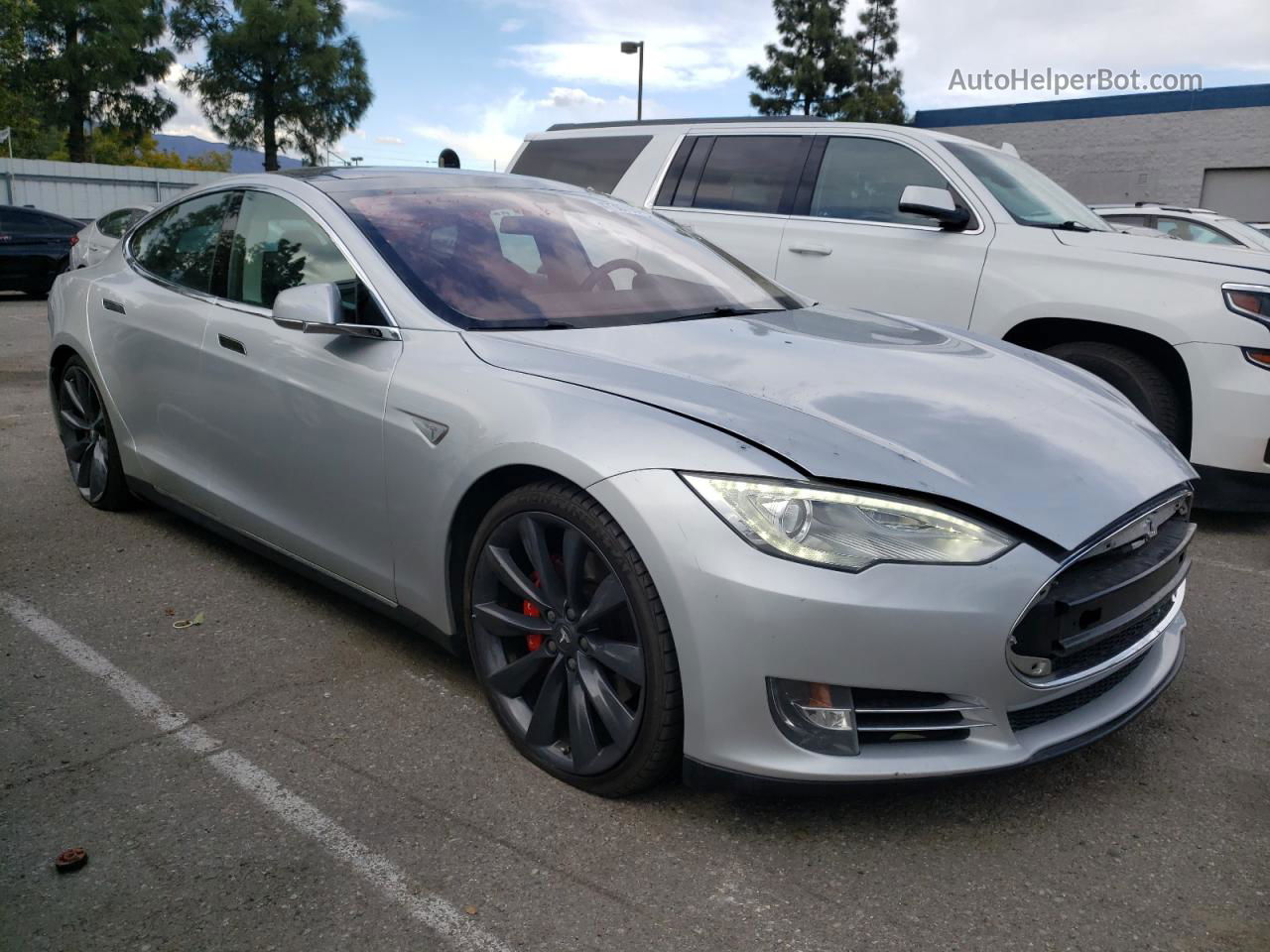 2013 Tesla Model S  Silver vin: 5YJSA1CP6DFP10404