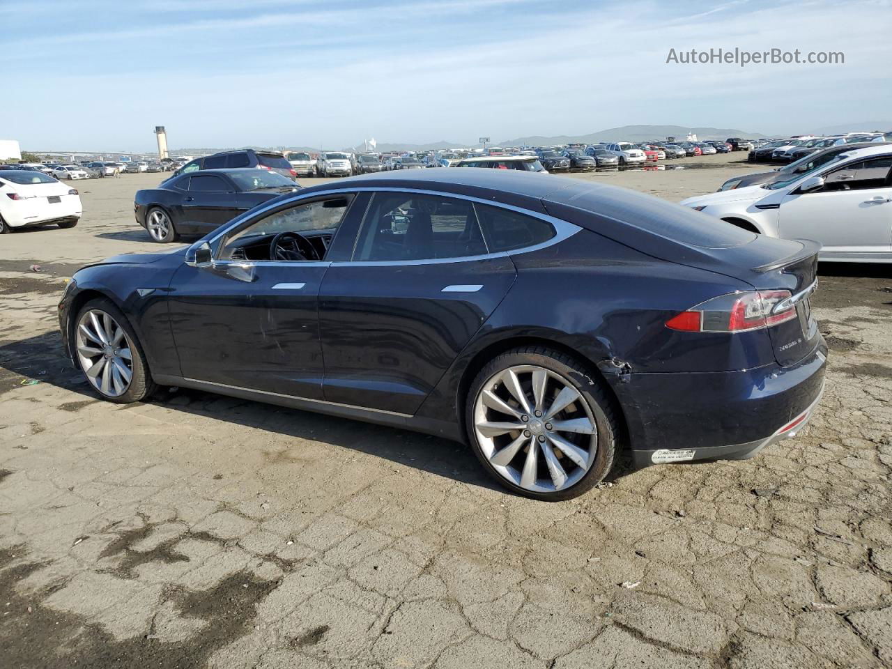 2013 Tesla Model S  Черный vin: 5YJSA1CP7DFP07222