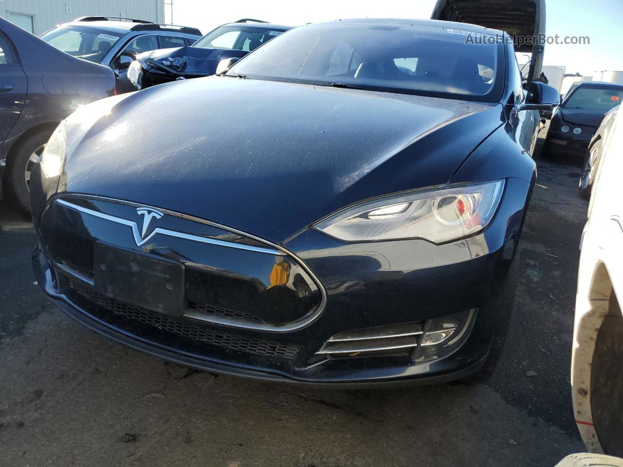 2013 Tesla Model S  Blue vin: 5YJSA1CP8DFP07987