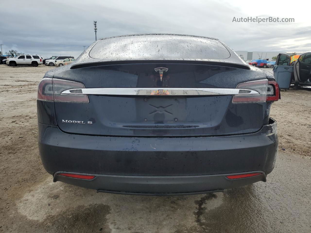 2013 Tesla Model S  Blue vin: 5YJSA1CP9DFP06301