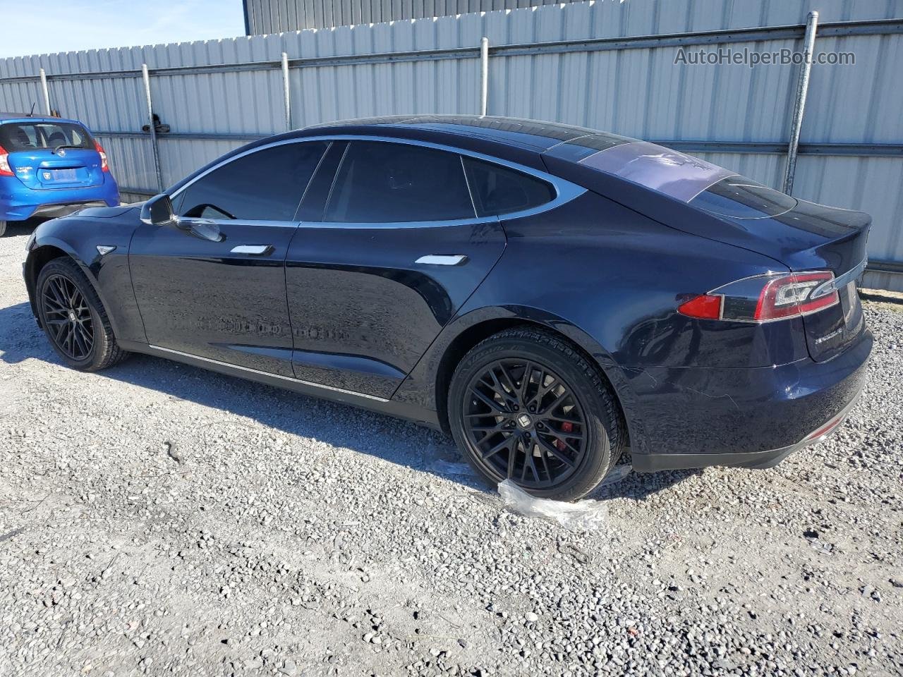 2013 Tesla Model S  Blue vin: 5YJSA1CP9DFP26709