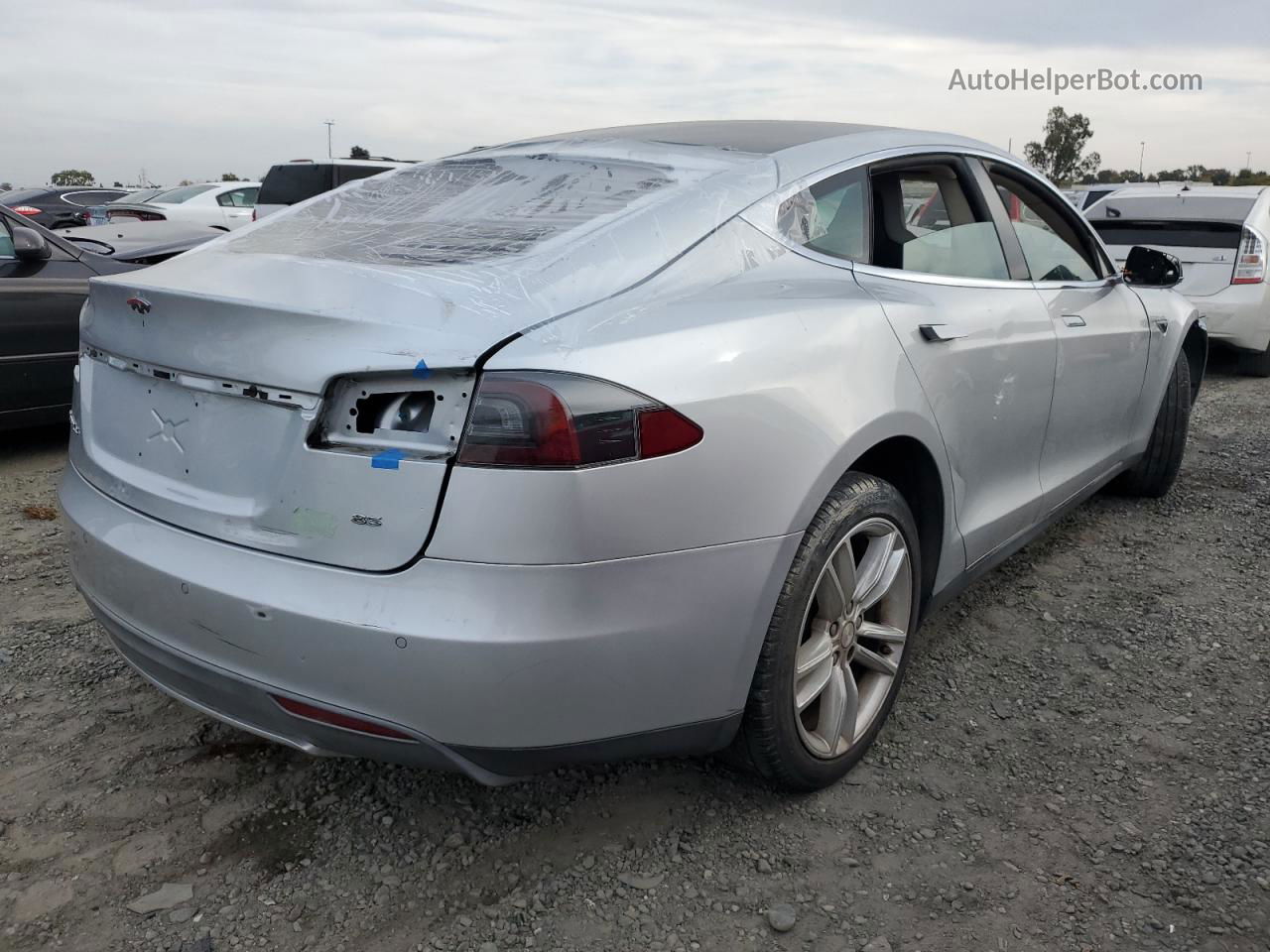 2013 Tesla Model S  Silver vin: 5YJSA1DN0DFP27180