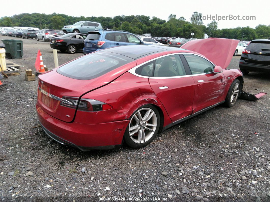 2013 Tesla Model S   Red vin: 5YJSA1DN1DFP18617