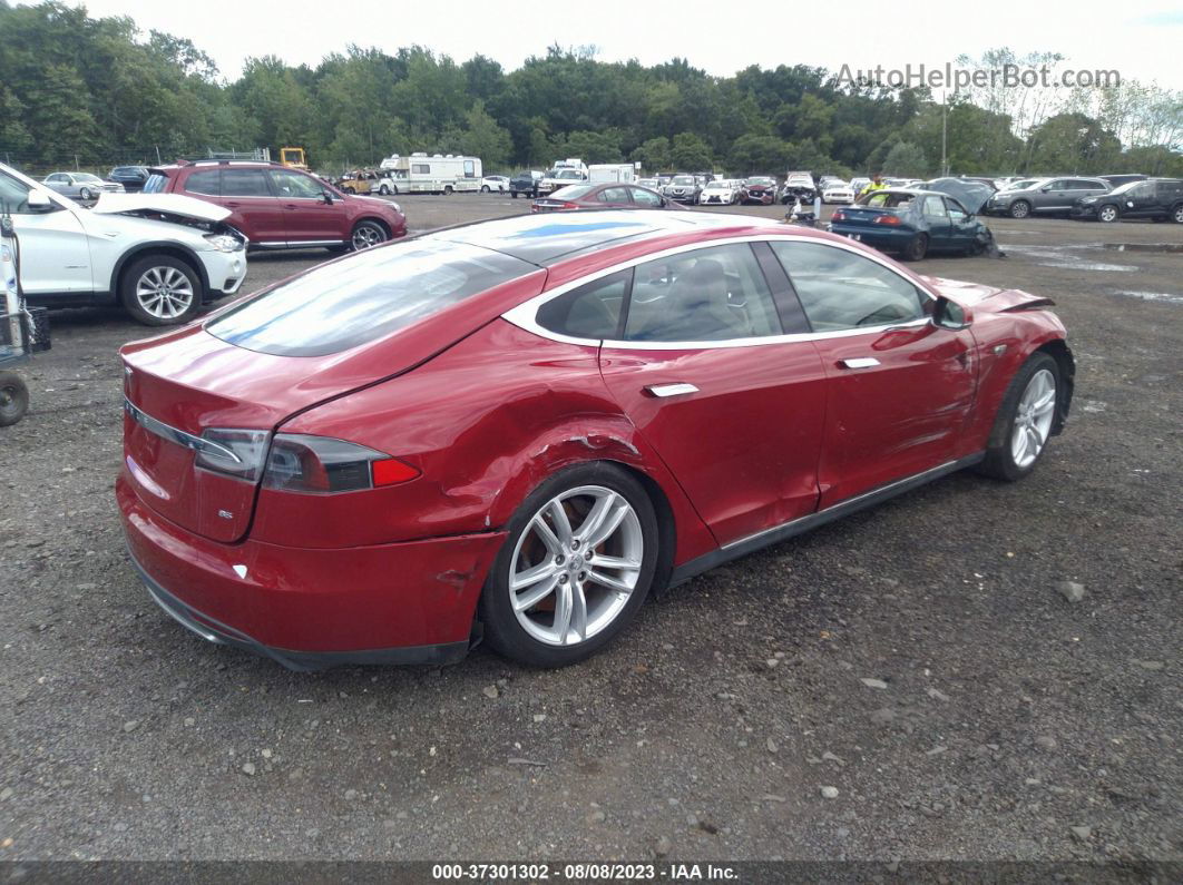 2013 Tesla Model S   Red vin: 5YJSA1DN1DFP18617